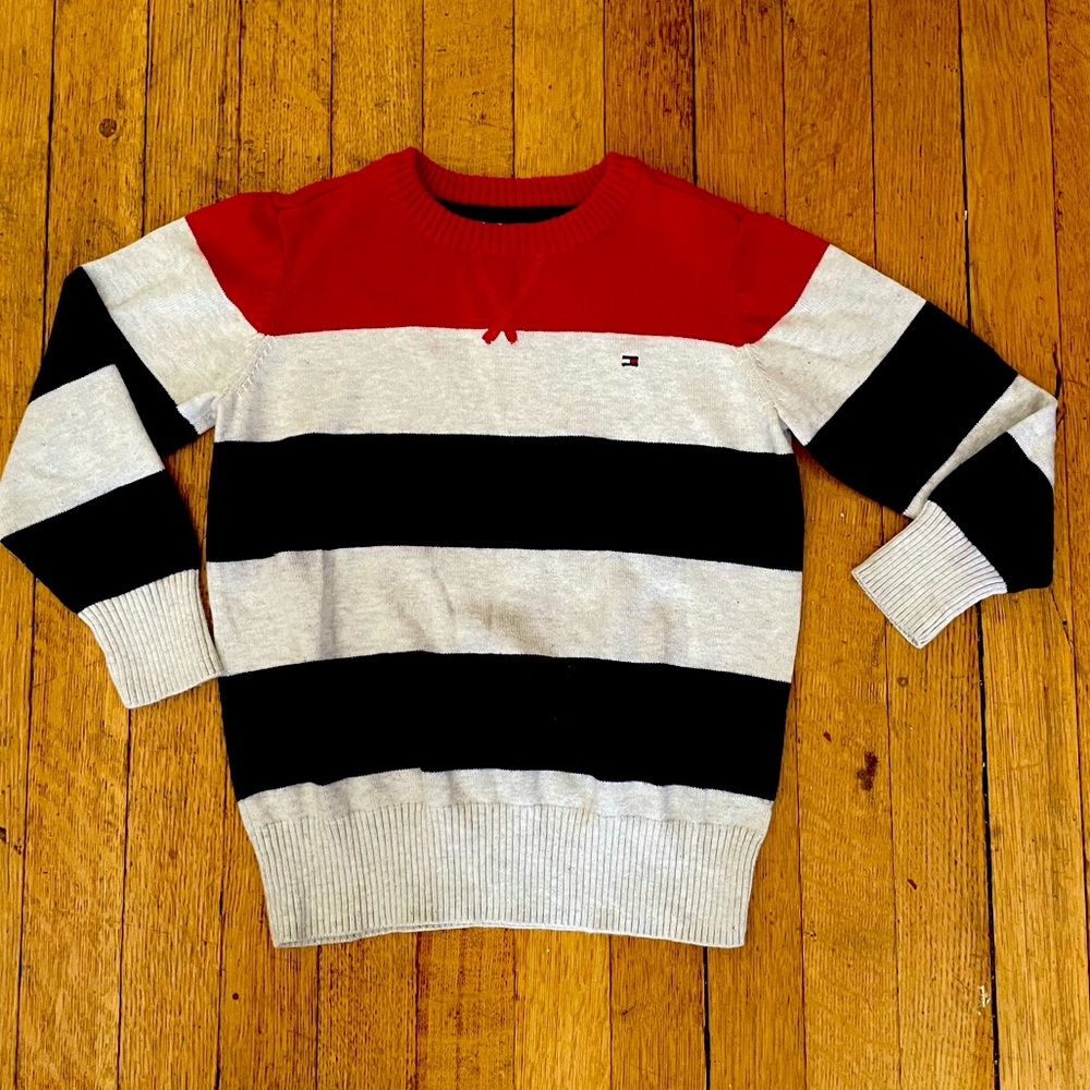 Women’s stripe Tommy Hilfiger Sweater💥💥